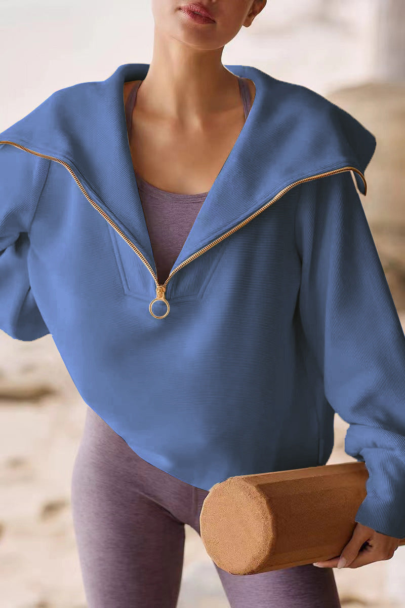 Viva | Elegant women's sweater with fold-over collar and half zipper