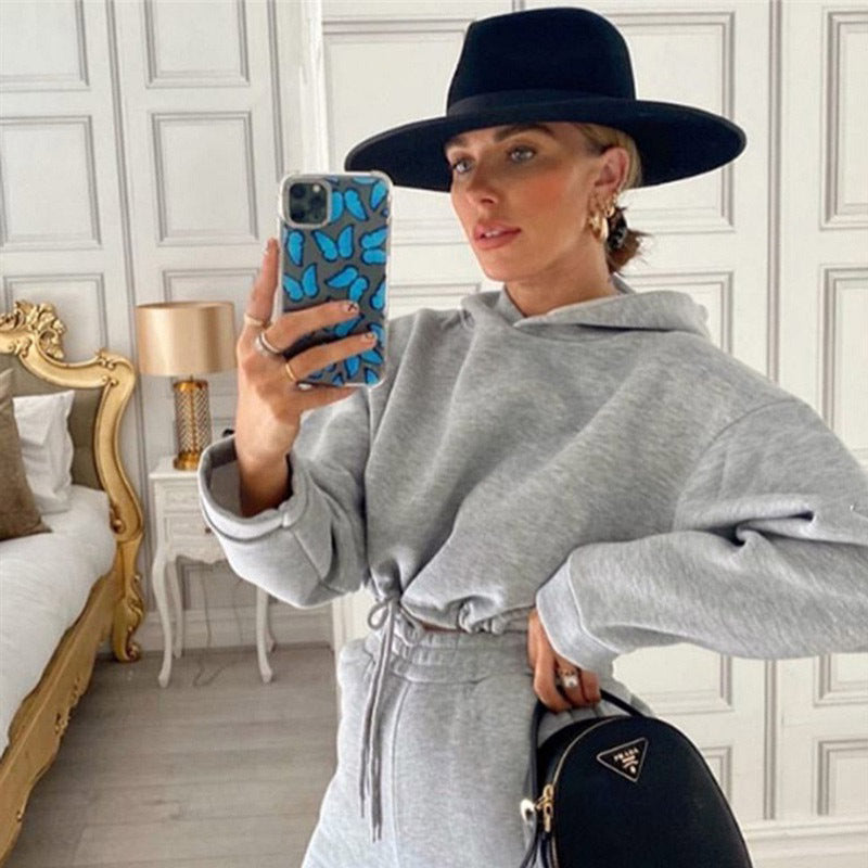 Women's jogging suit two-piece set with cropped hoodie