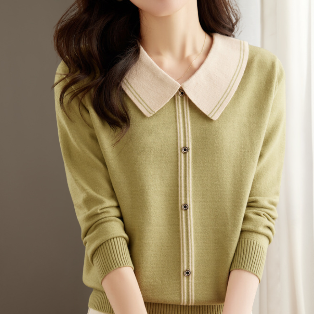 Women's sweater with collar