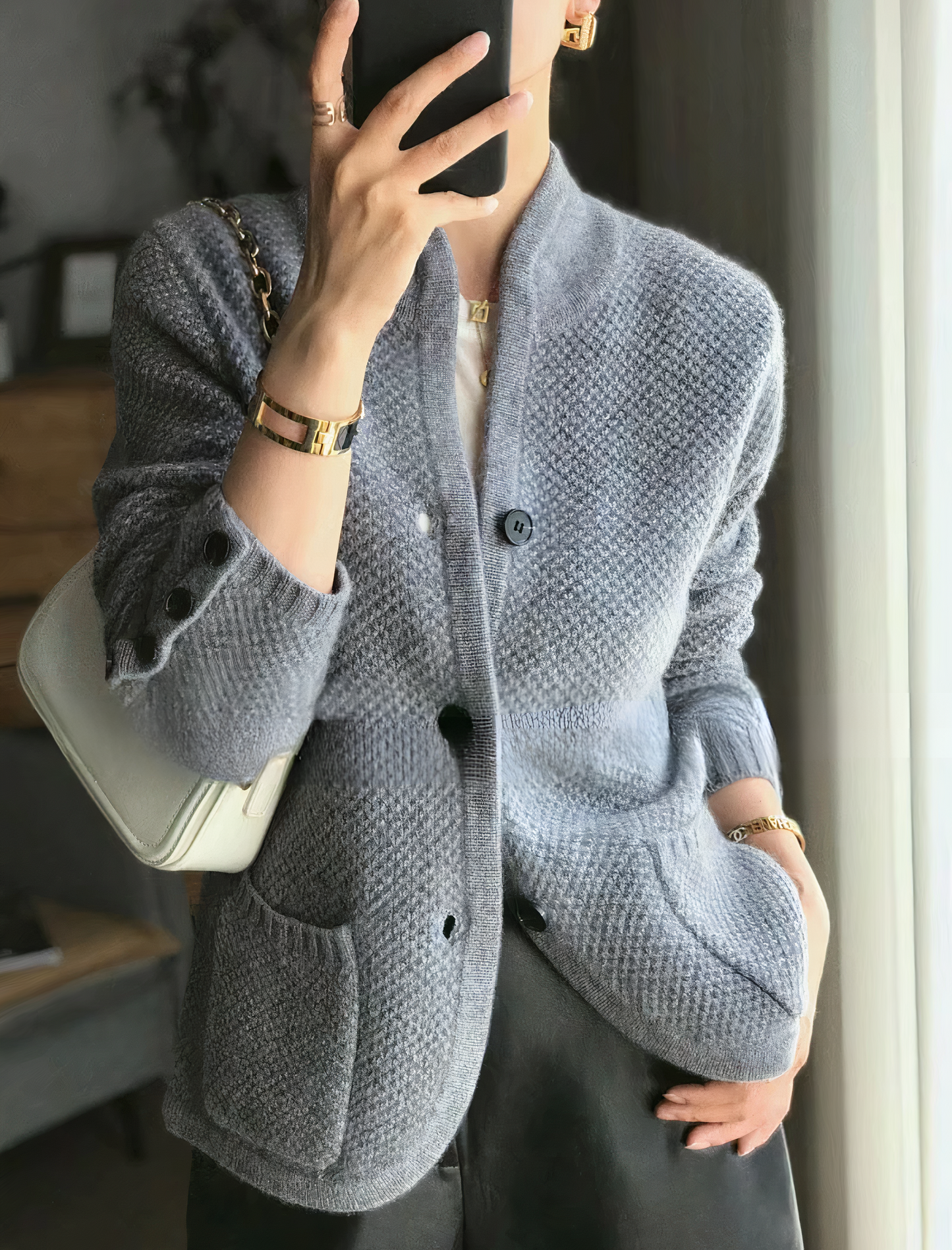 Cashmere cardigan for women with buttons for style