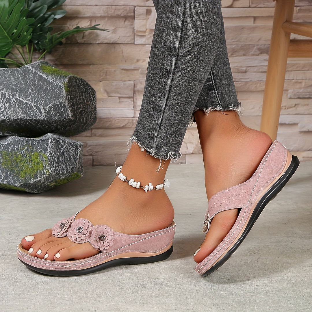 Solaflor – Slip-On Sandals for women