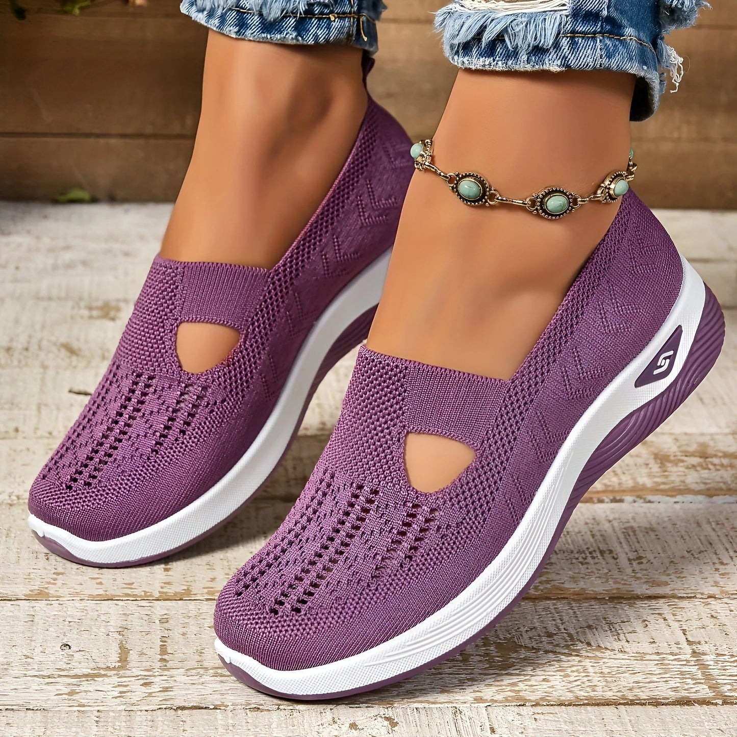 Women's orthopedic shoes