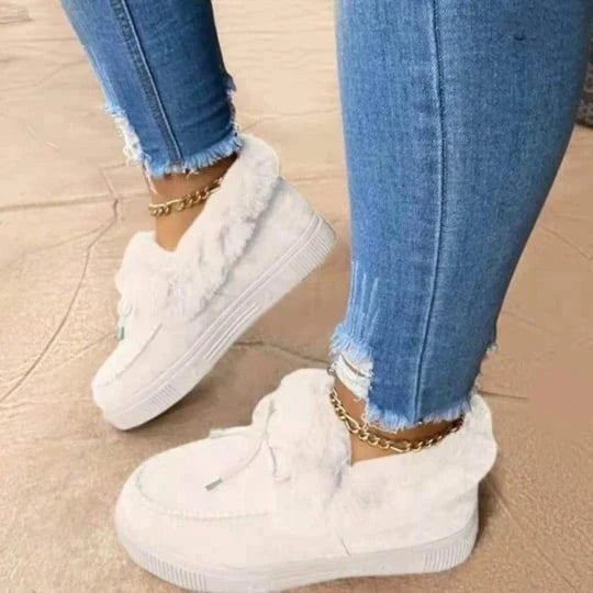 - TrendAura