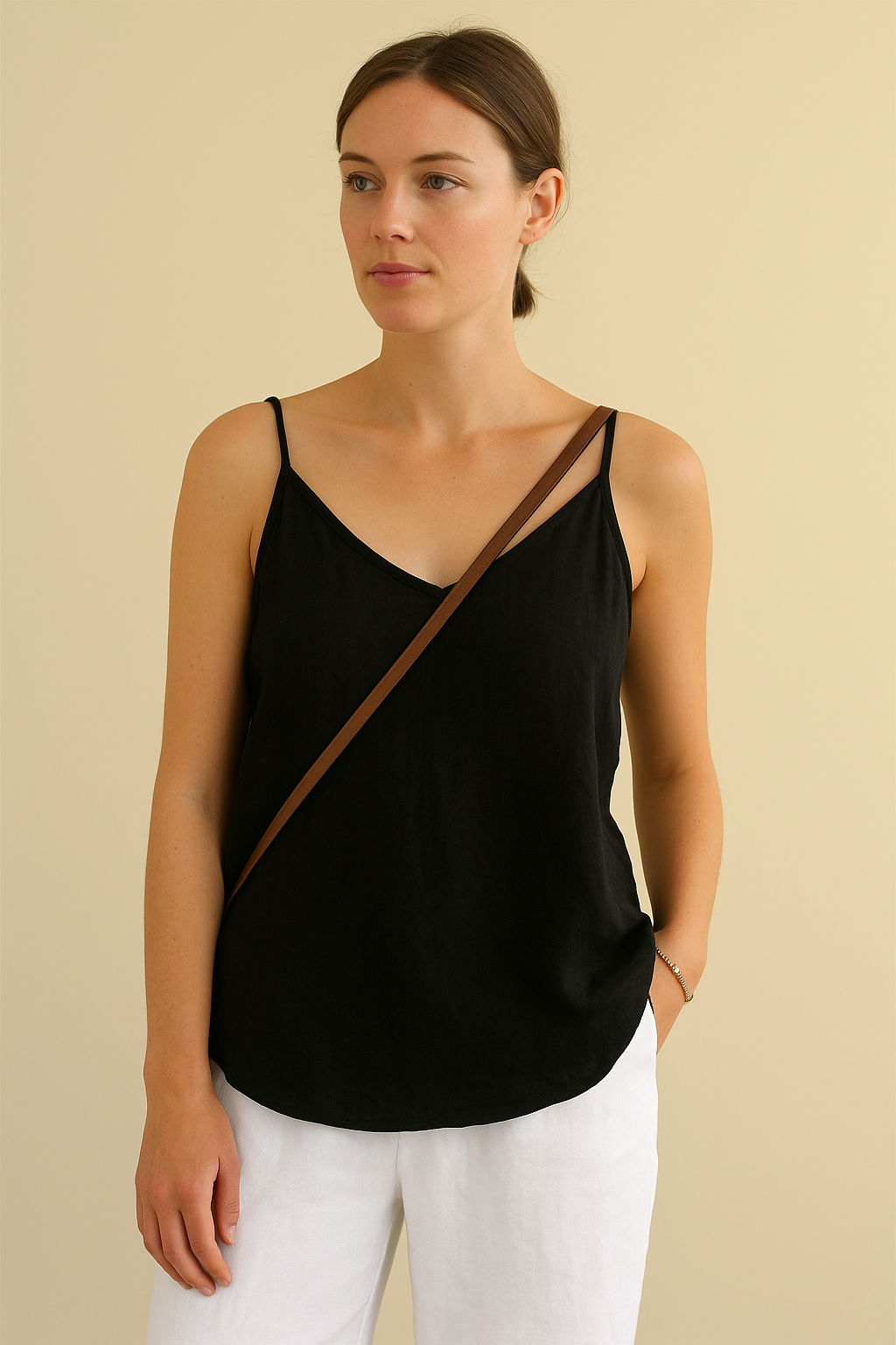 Women's sleeveless summer top - Linen style with V-neck and lightweight feel