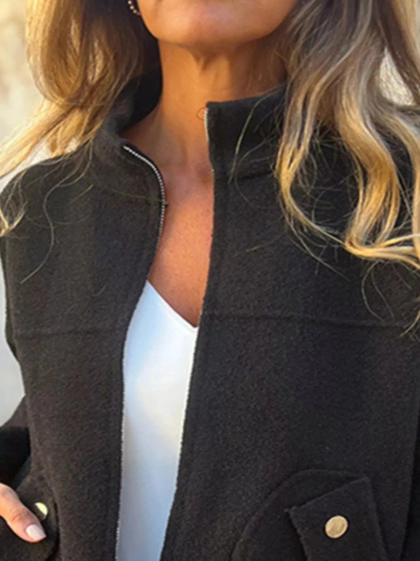 Naïs Womens Jacket With Sleek Silhouette For Daily Refinement And All Day Comfort For Modern Women