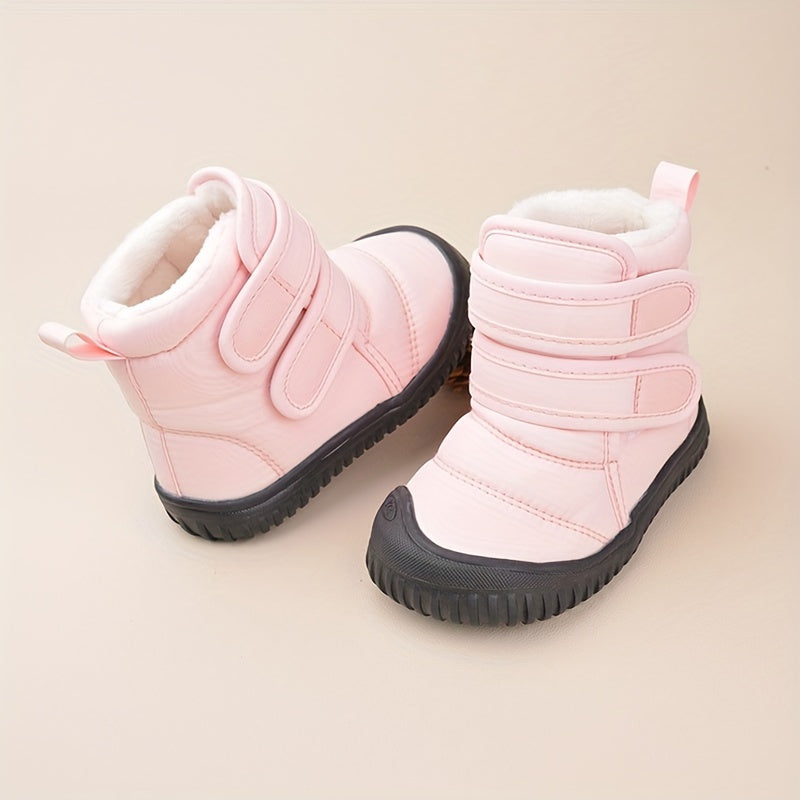 Warm snow boots for children - Comfort and protection in winter