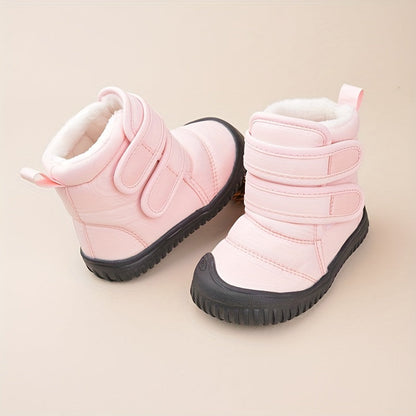 Warm snow boots for children - Comfort and protection in winter