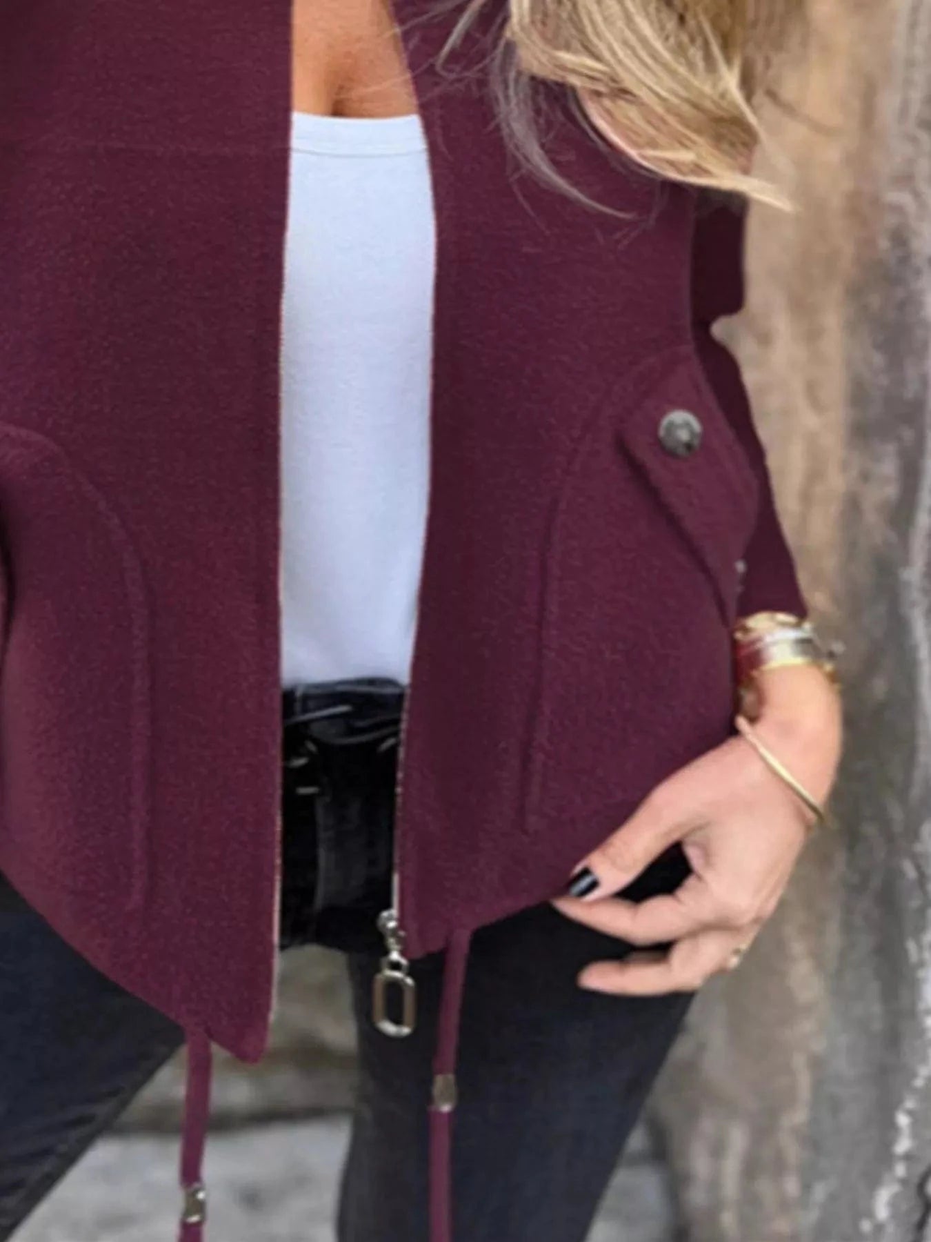 Naïs Womens Jacket With Sleek Silhouette For Daily Refinement And All Day Comfort For Modern Women