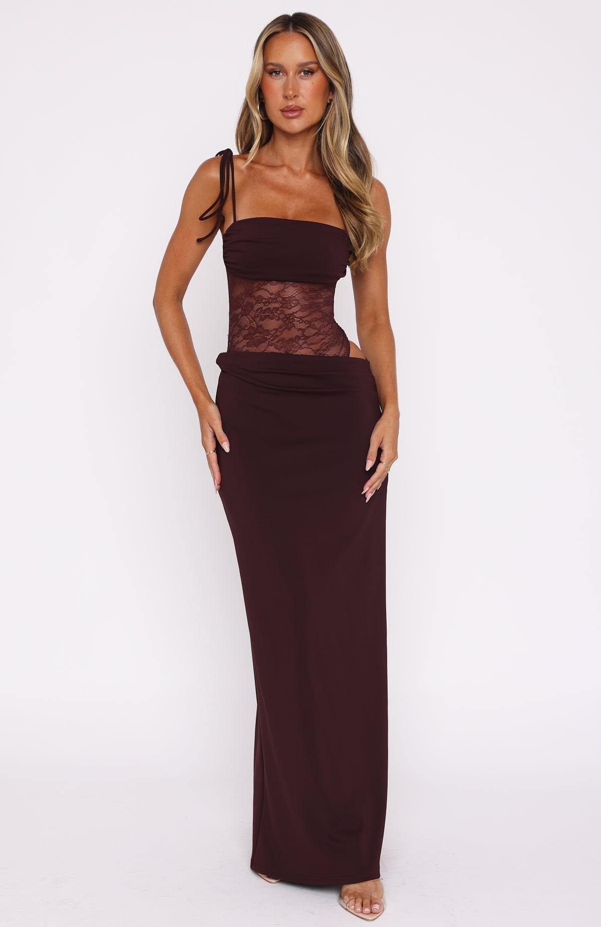 Elegant maxi dress with lace for women