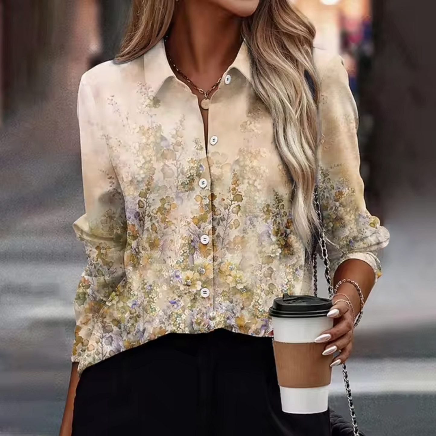 Freya | Women's blouse with floral pattern