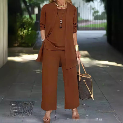 Sara – Stylish sleeveless top with round neckline and long jacket set with wide pantsuit