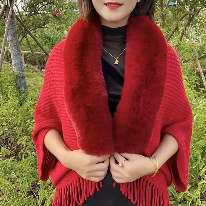 Mila Knitted Scarf for Women Premium Cozy Warmth Stylish Accessory for Fashion Forward Ladies