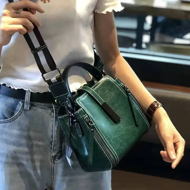TrendAura Cathy Leather Crossbody Bag - Structured Design With Adjustable Shoulder Strap For All Day Versatility