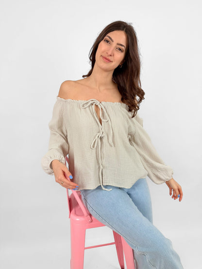 Nienke Muslin Blouse for Women Breathable Lightweight Elegant Top with Delicate Bows