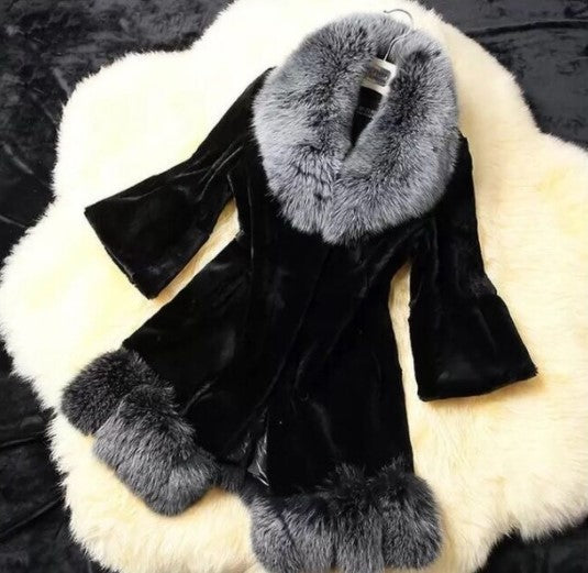 Slim Faux Fur Coat With Oversized Collar For Women Elegant Warmth And Everyday Chic