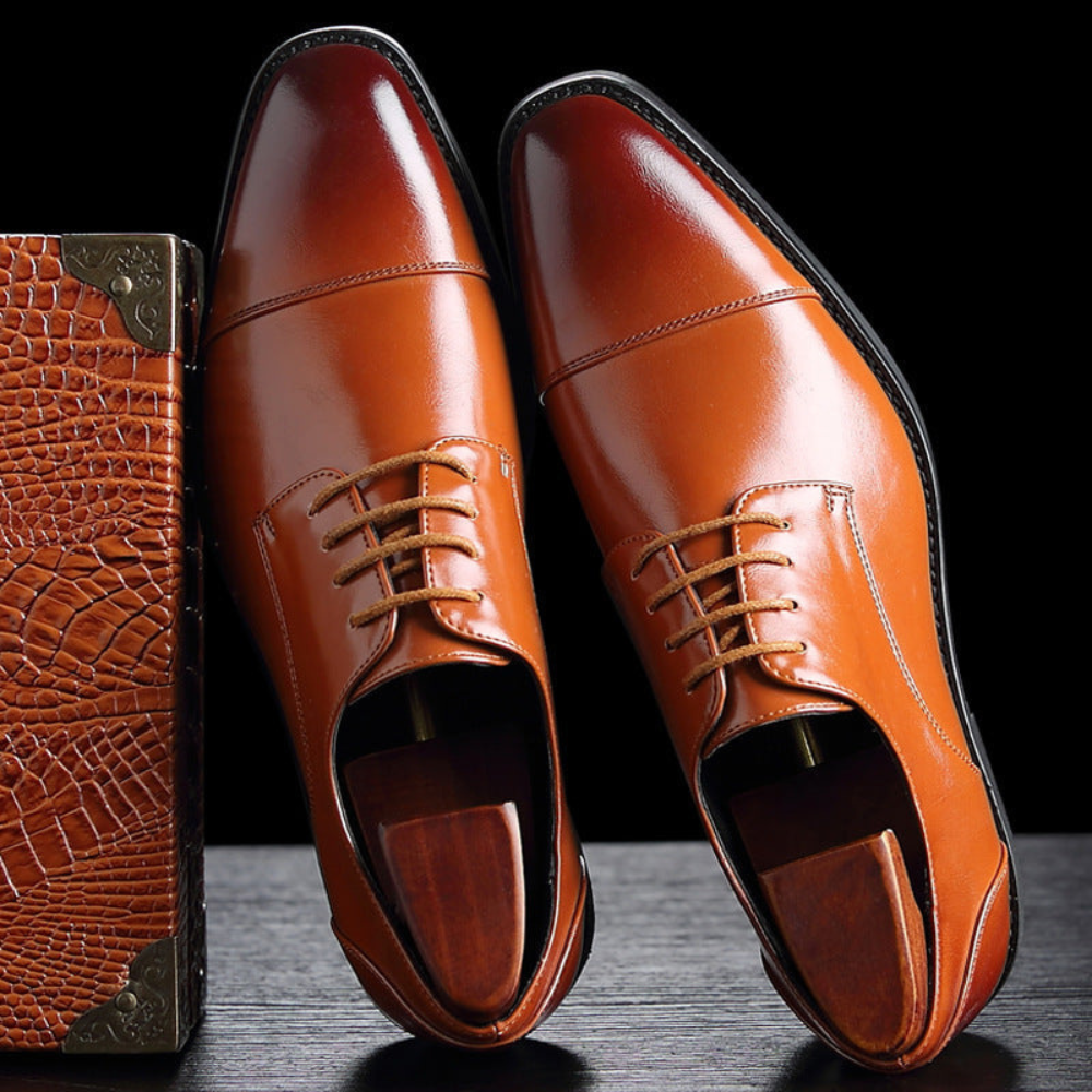 Mens Classic Oxford Shoes With Sleek Cap Toe For Business Professionals Premium Craftsmanship And Comfort