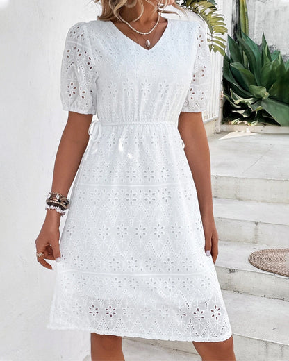 Embroidered dress Amélie - timeless elegance with refined details