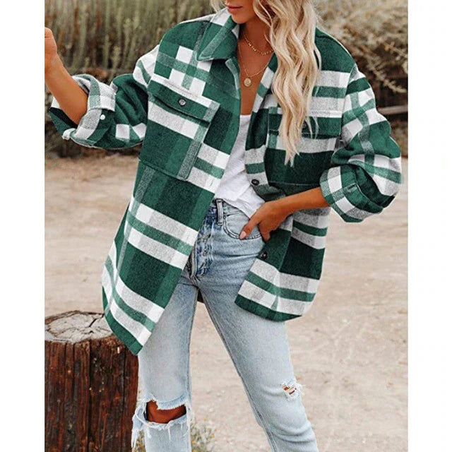 Women’s Jacket – Wool Blend – Oversized Fit – Plaid Pattern – Button Front – Chest Pockets