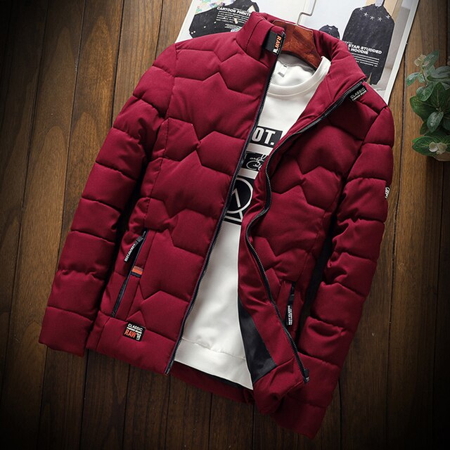 Lightweight Spring Jacket for Men Breathable Comfort and Modern Cut for Urban Style