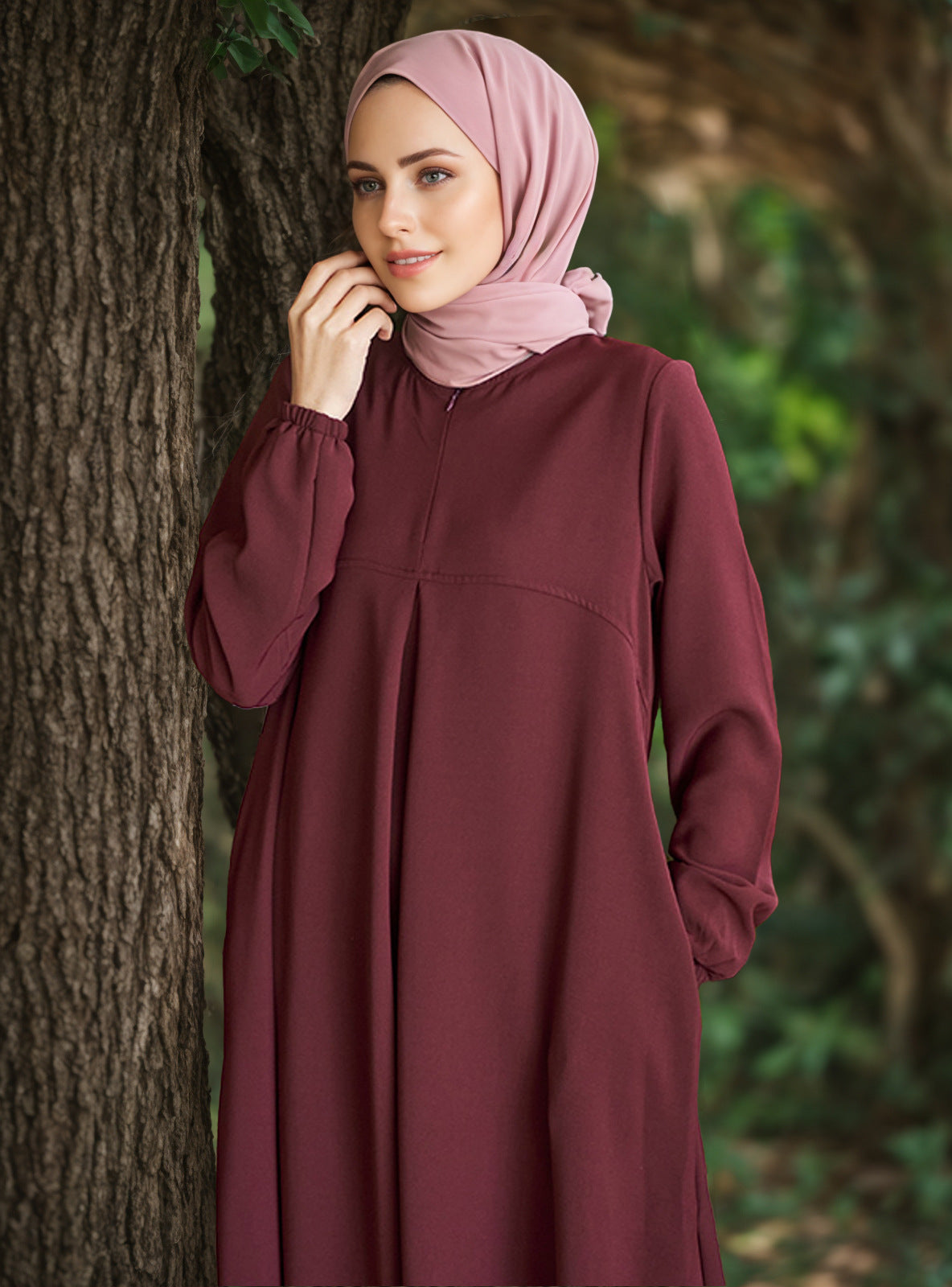 Arabic long-sleeved, loose-fitting dress
