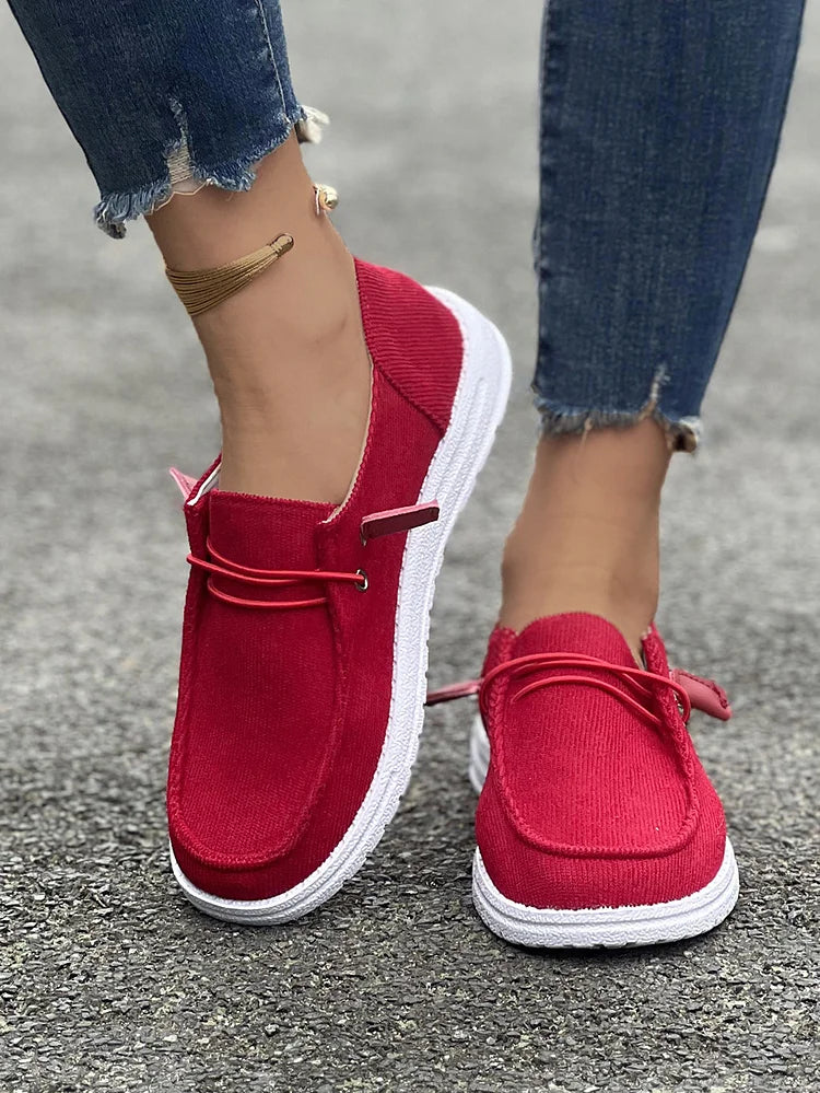 Veloura™ | Women’s Casual Lace-Up Flats