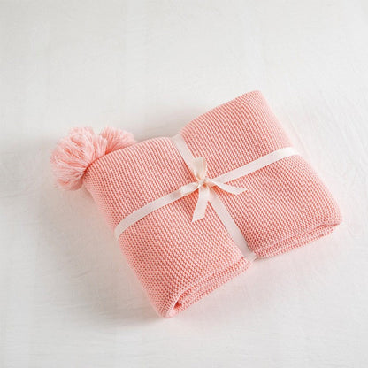 Minimalist Knit Throw Blanket with Chunky Texture