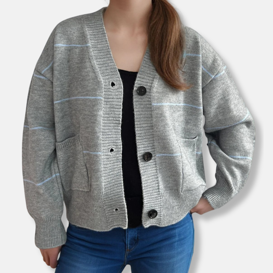 Women’s Cardigan - Medium-Weight Knit - Loose Fit - V-Neck - Hip Length - Long Sleeve