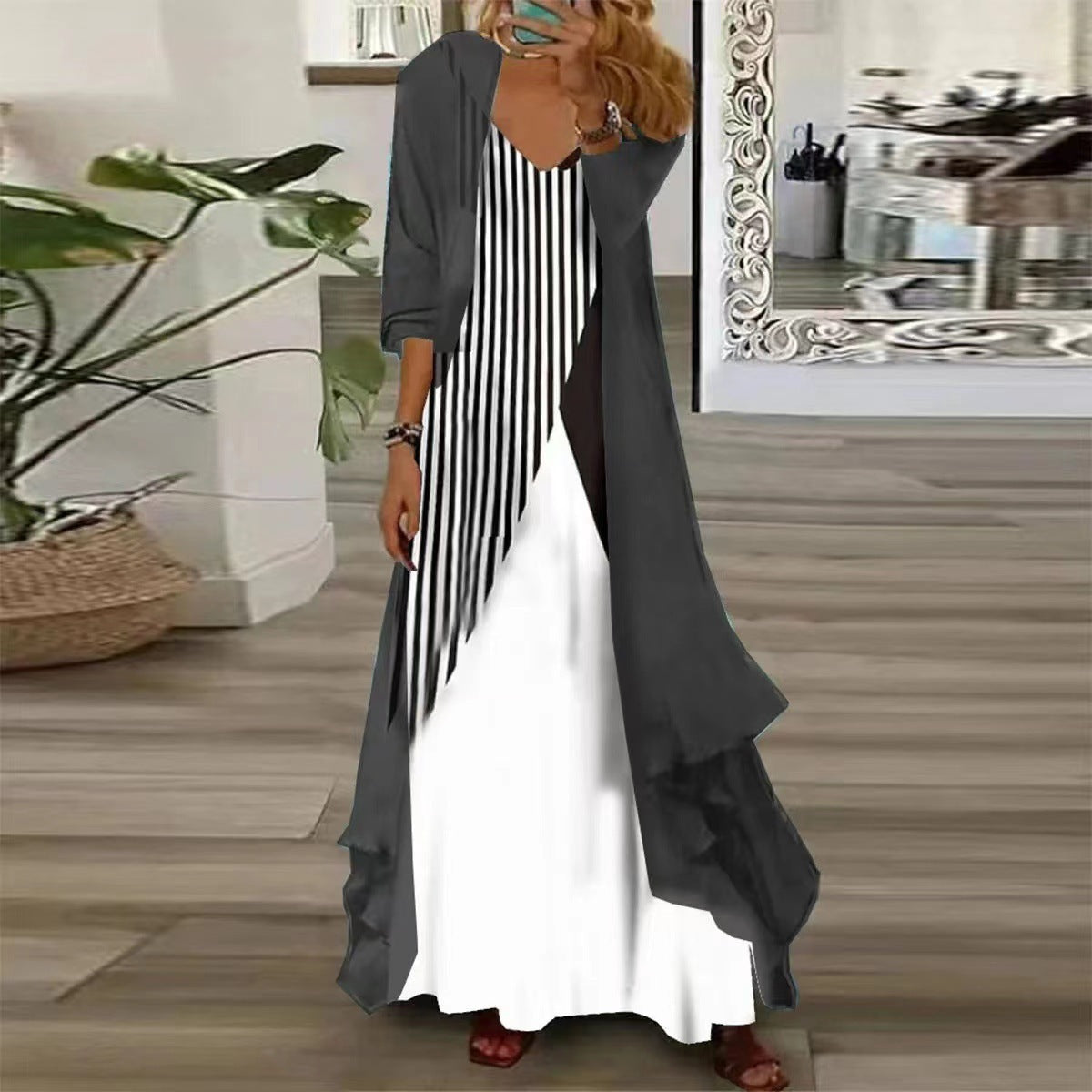 Aurélie | Long Flowing Dress with Floral Print