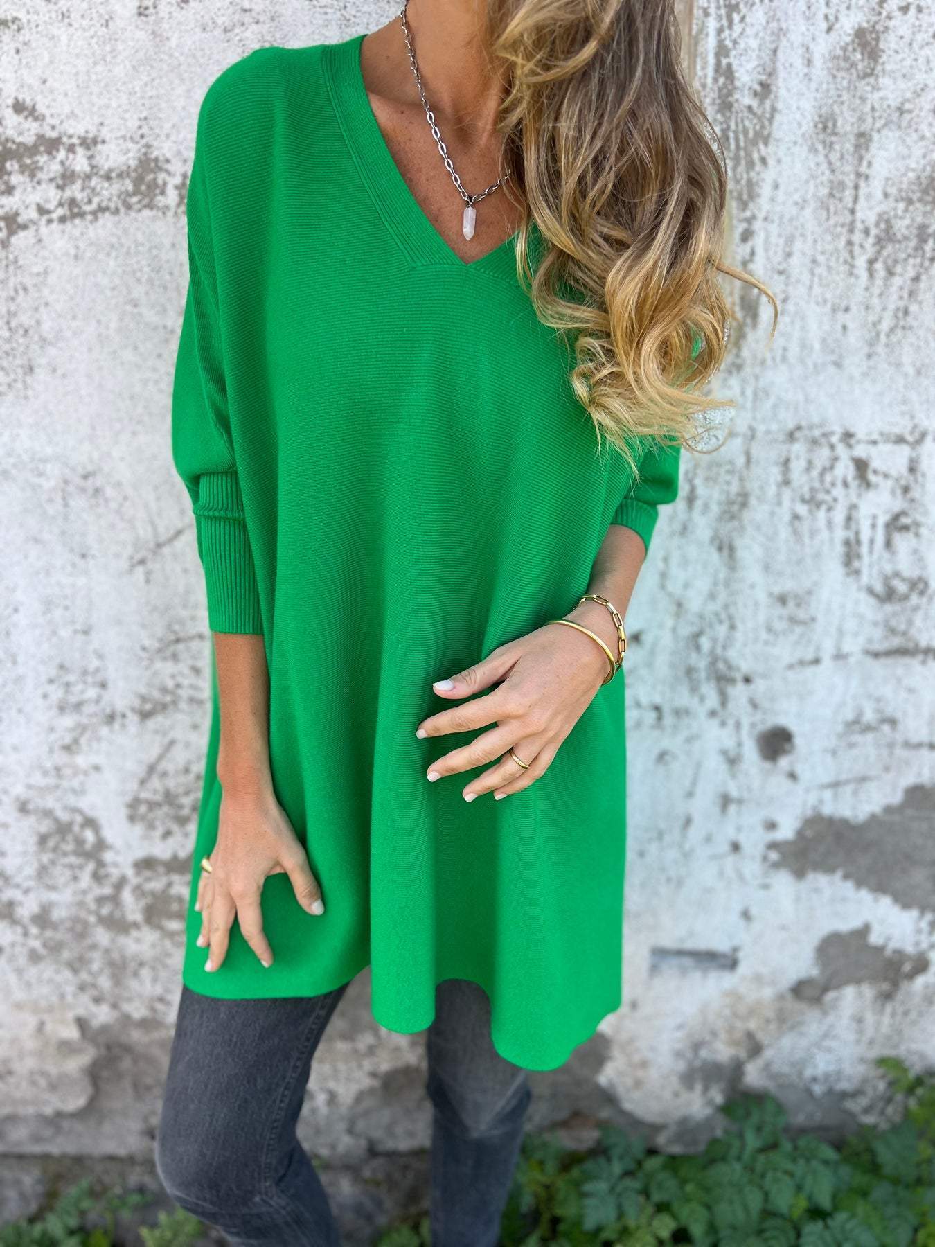 Mabel Womens Elegant V Neck Cashmere Sweater Essential Lightweight Soft Comfort For Spring And Summer
