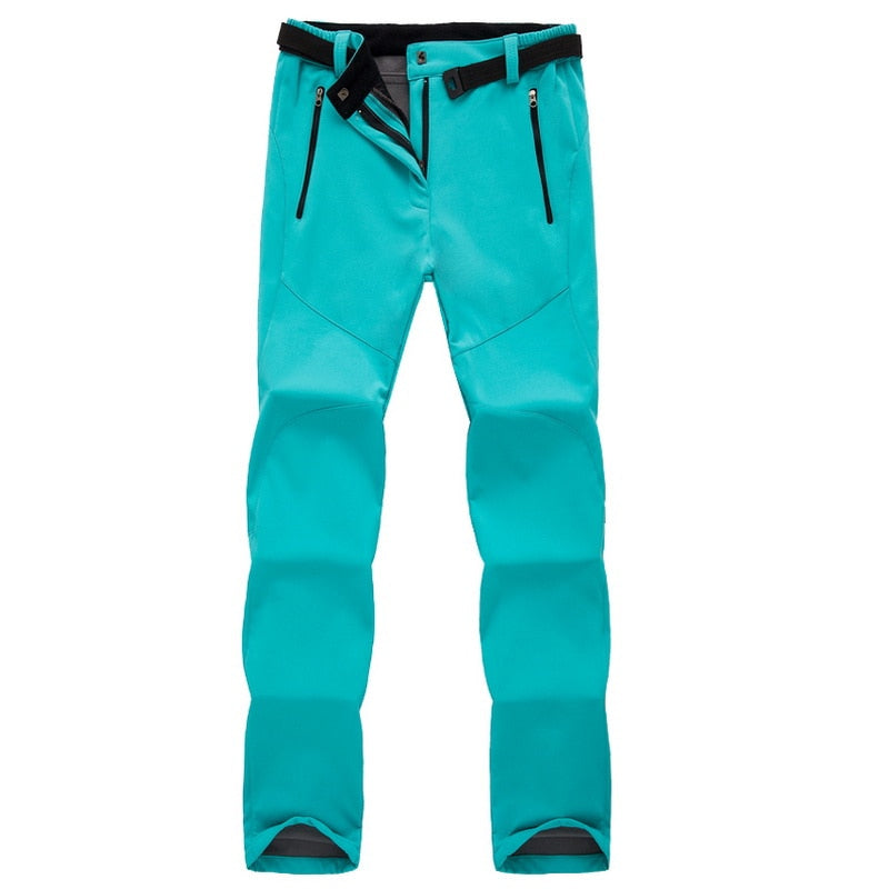 Women’s Stylish Winter Hiking Pants | Weather Ready