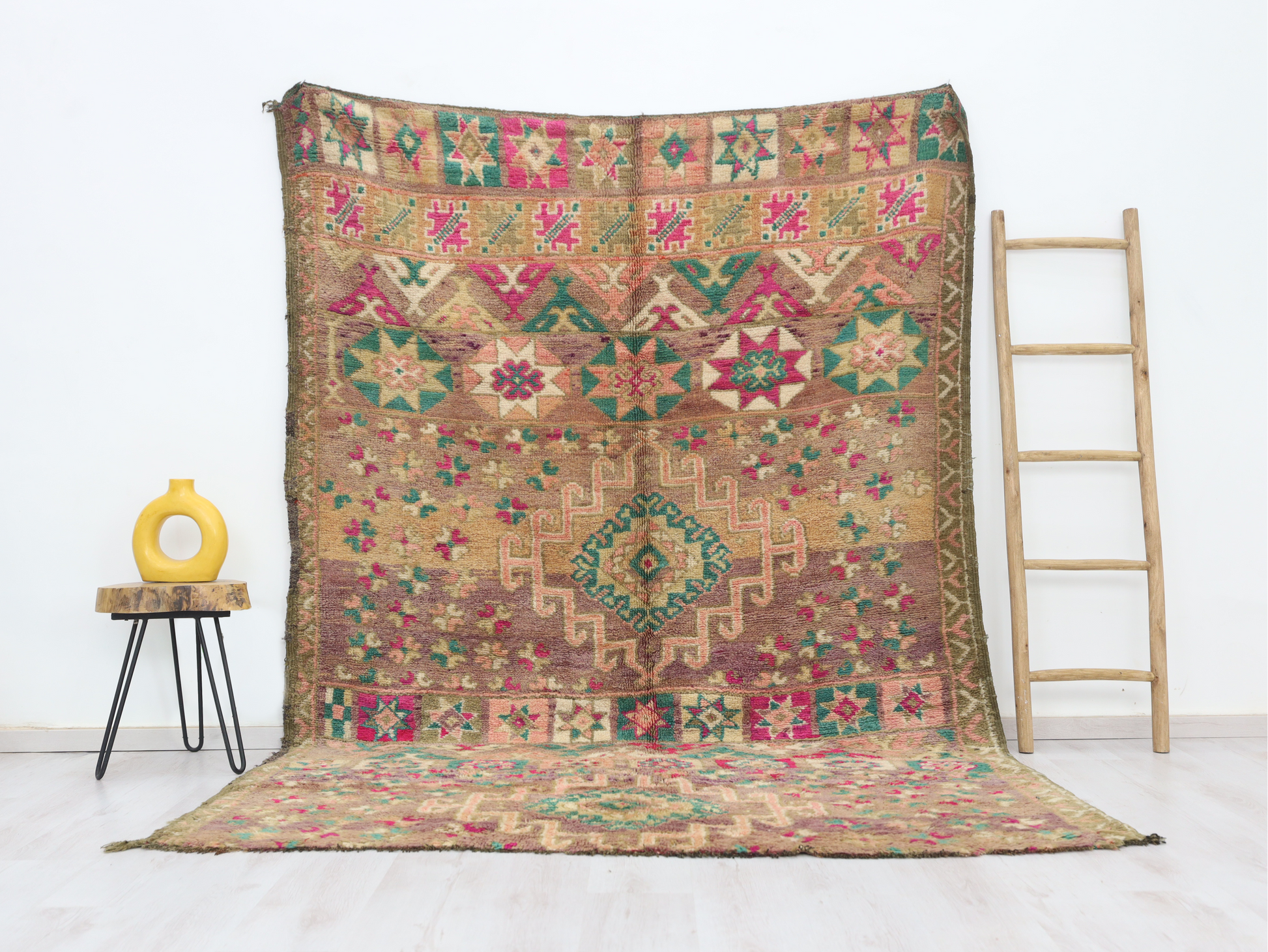 Tazrart Vintage Moroccan Rug 6'4" x9'2" - TrendAura