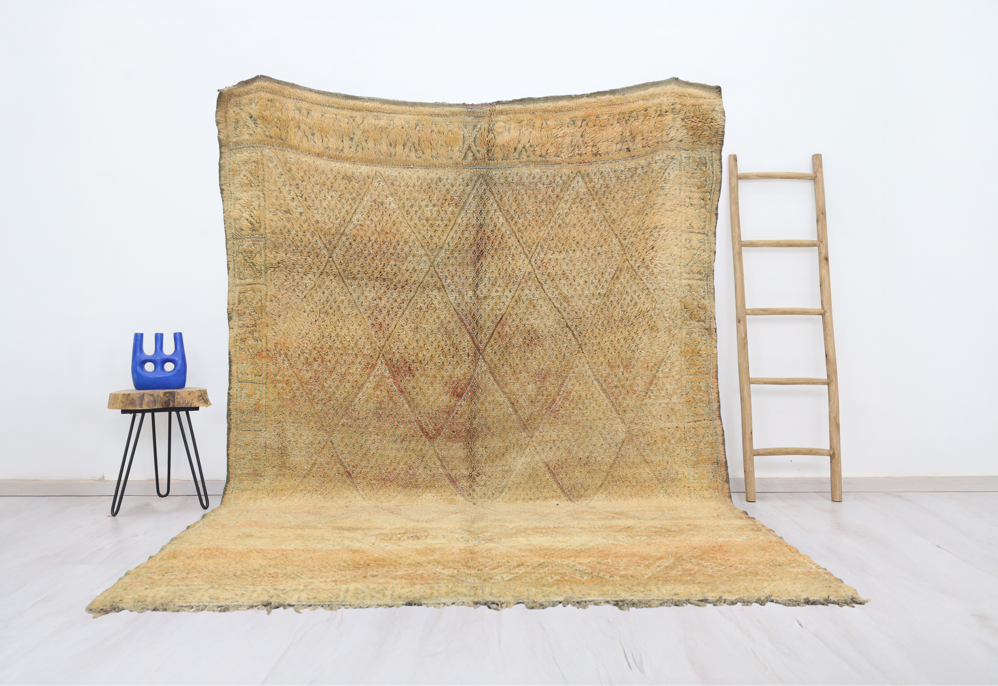 Tirzin Vintage Moroccan Rug 7'1" x10'7" - TrendAura