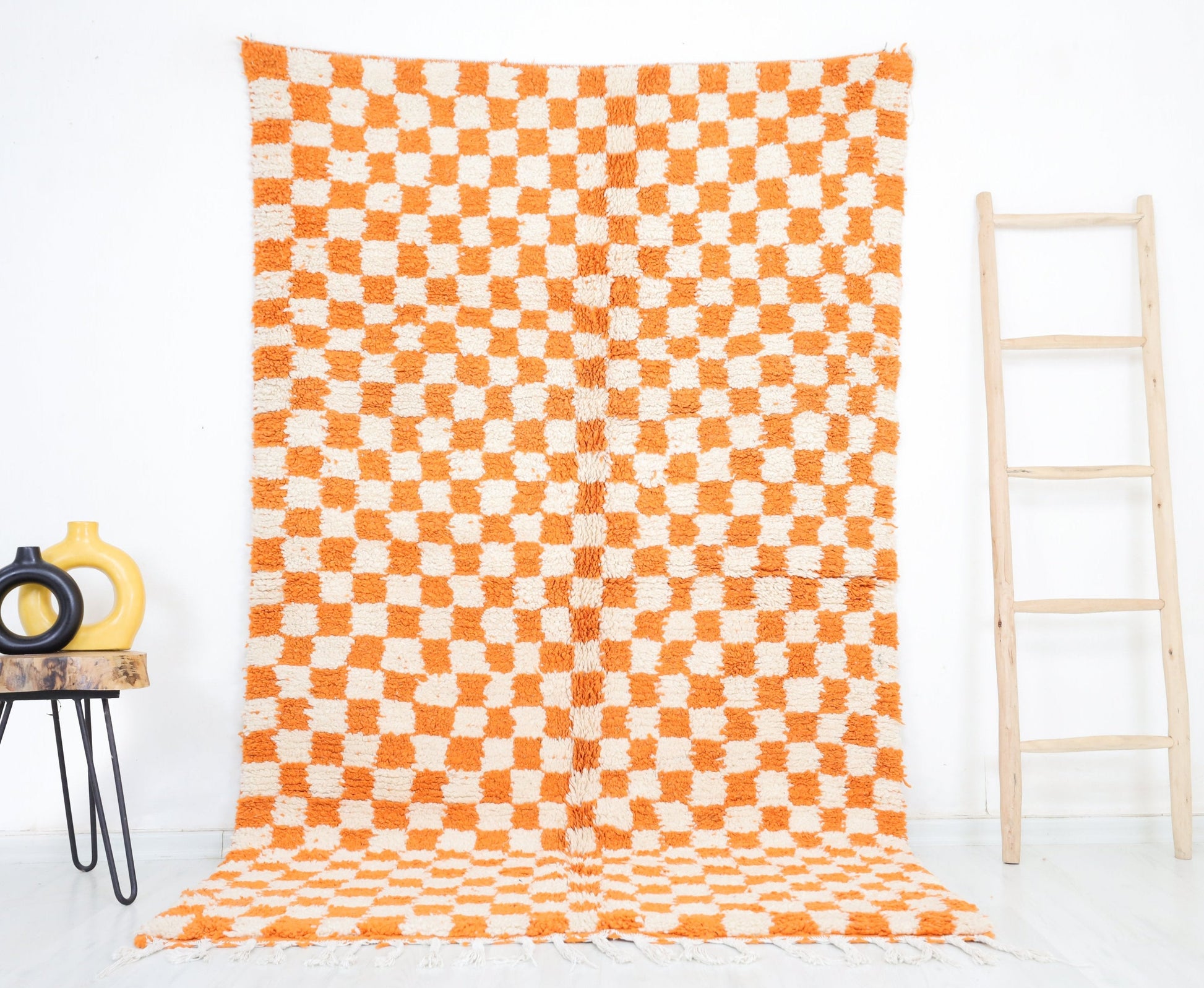 Tinn Moroccan Checkered Rug 4'9" x 8'0" - TrendAura