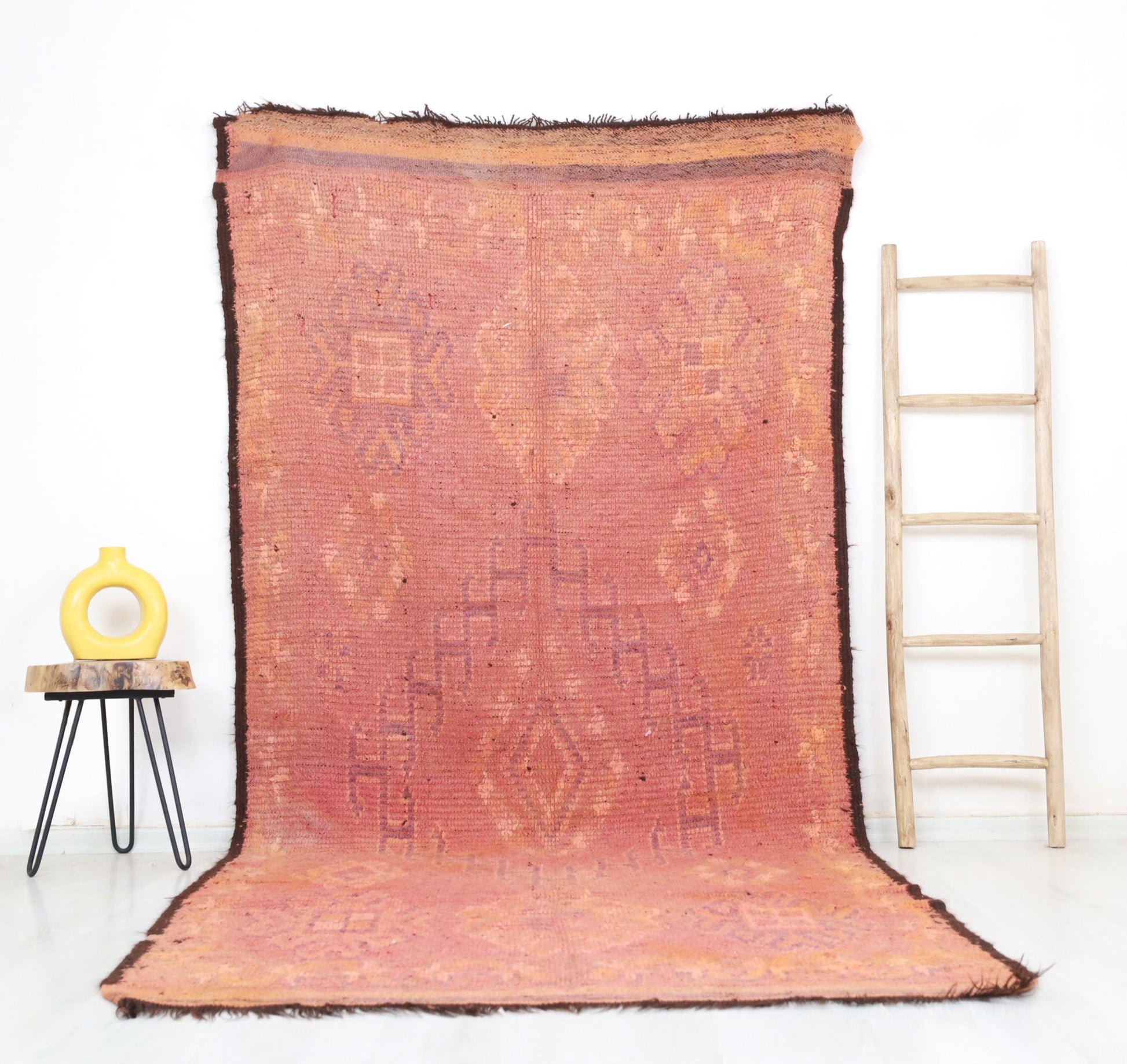 Fodi Vintage Moroccan Rug  4'9" x 10'8" - TrendAura