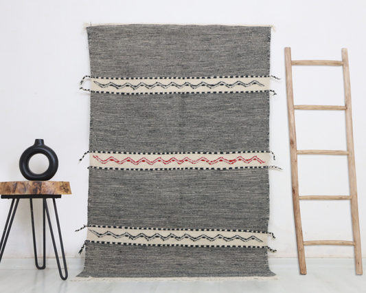 Issid  Moroccan Kilim Rug 3'3" x 5'2" - TrendAura