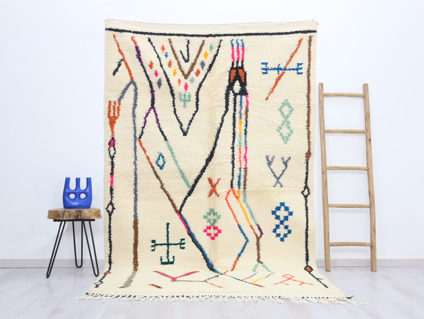 Tagwizult Moroccan Rug 4'9" x 8'3" - TrendAura