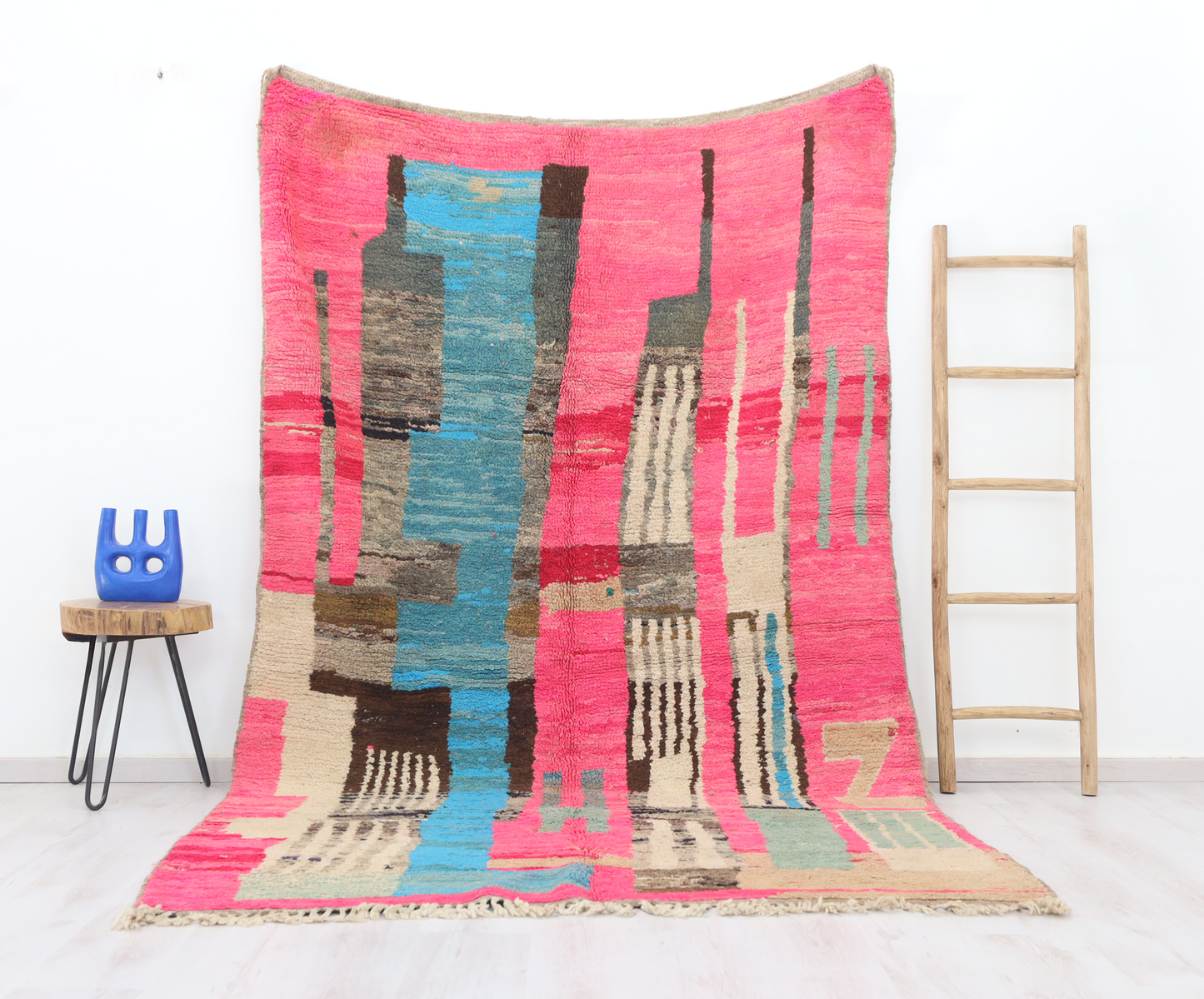 Awrin  Moroccan Rug 5'7" x 9'1" - TrendAura