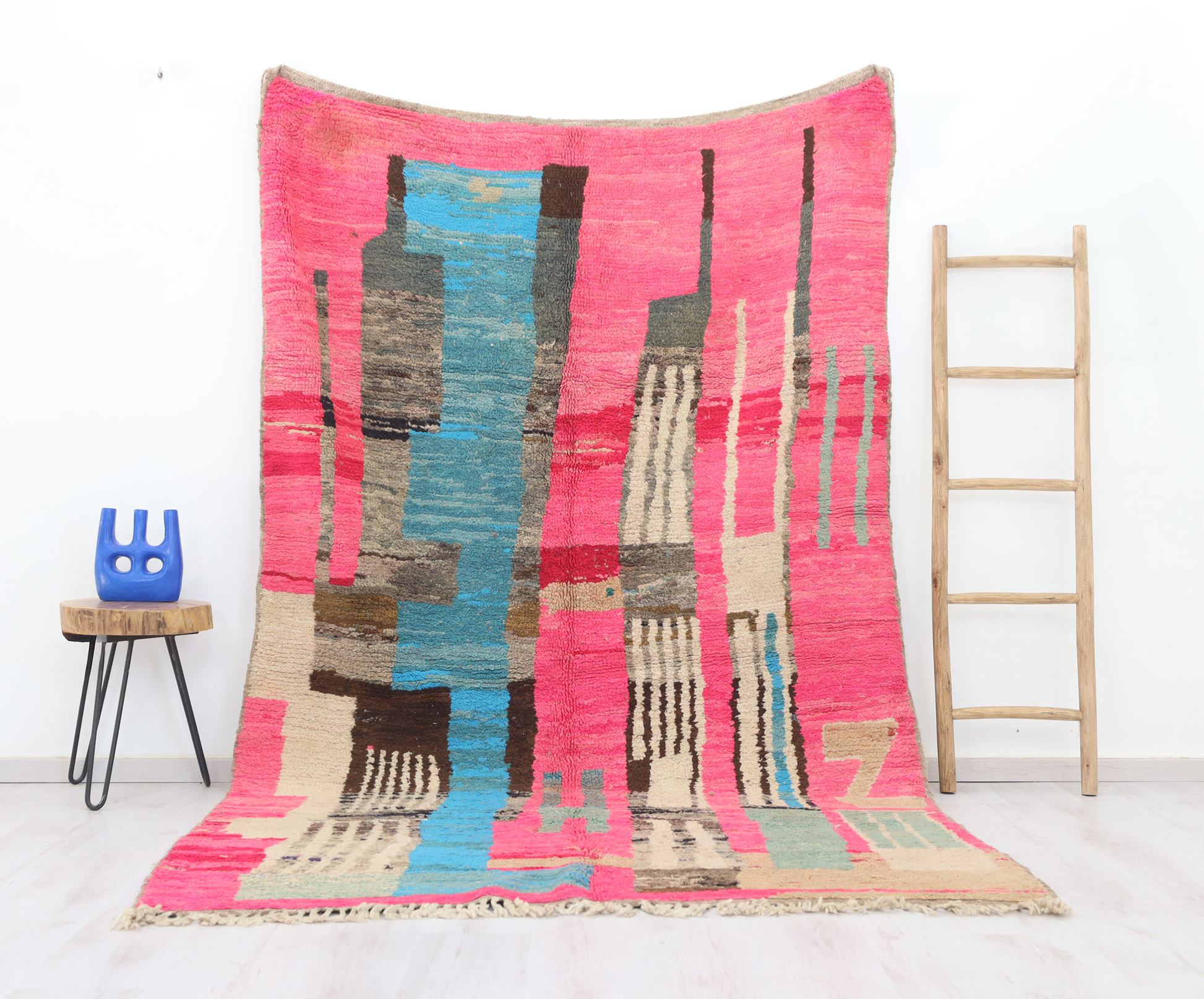 Awrin  Moroccan Rug 5'7" x 9'1" - TrendAura
