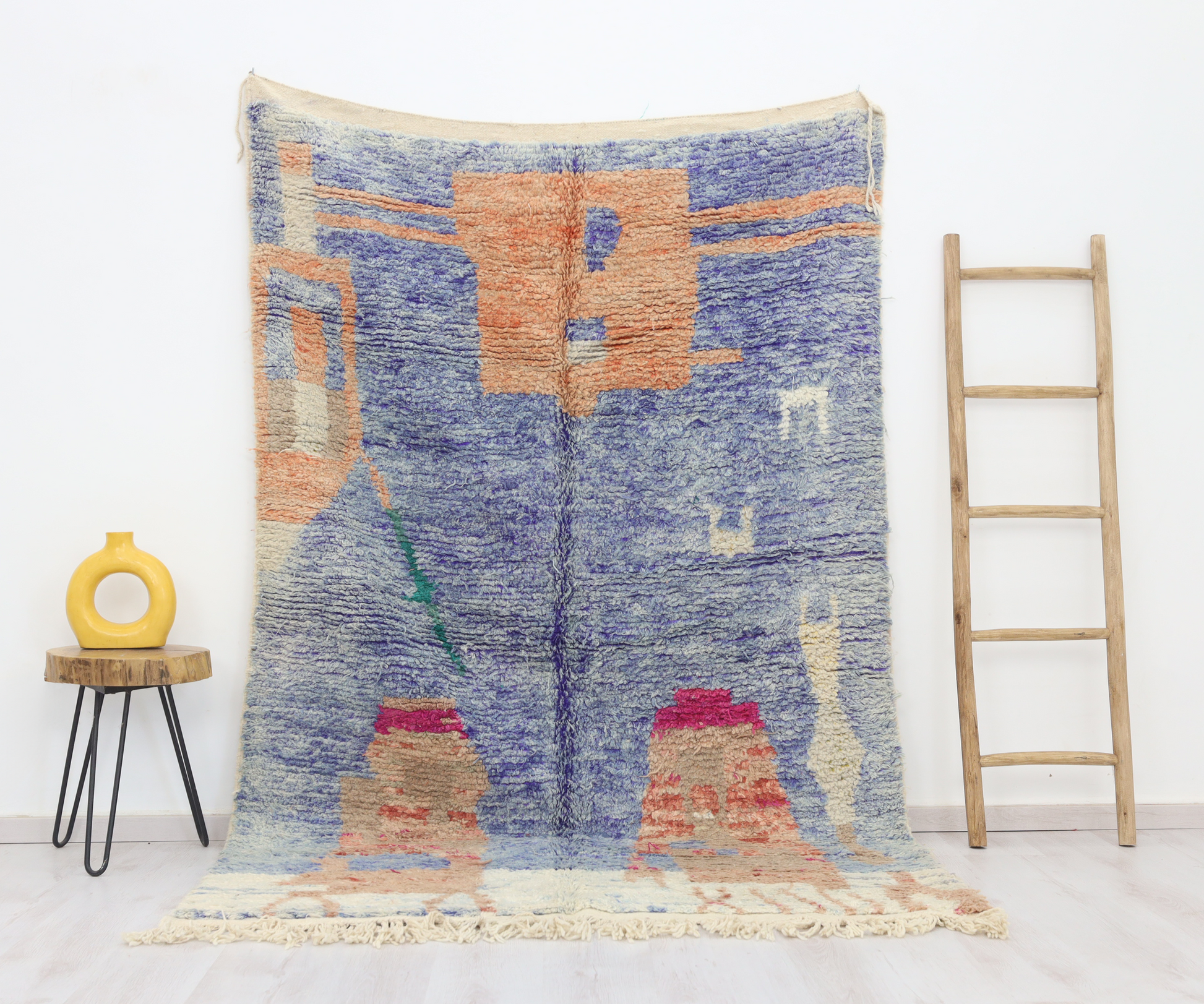 Izzura Moroccan Rug 5'2" x 8'3" - TrendAura