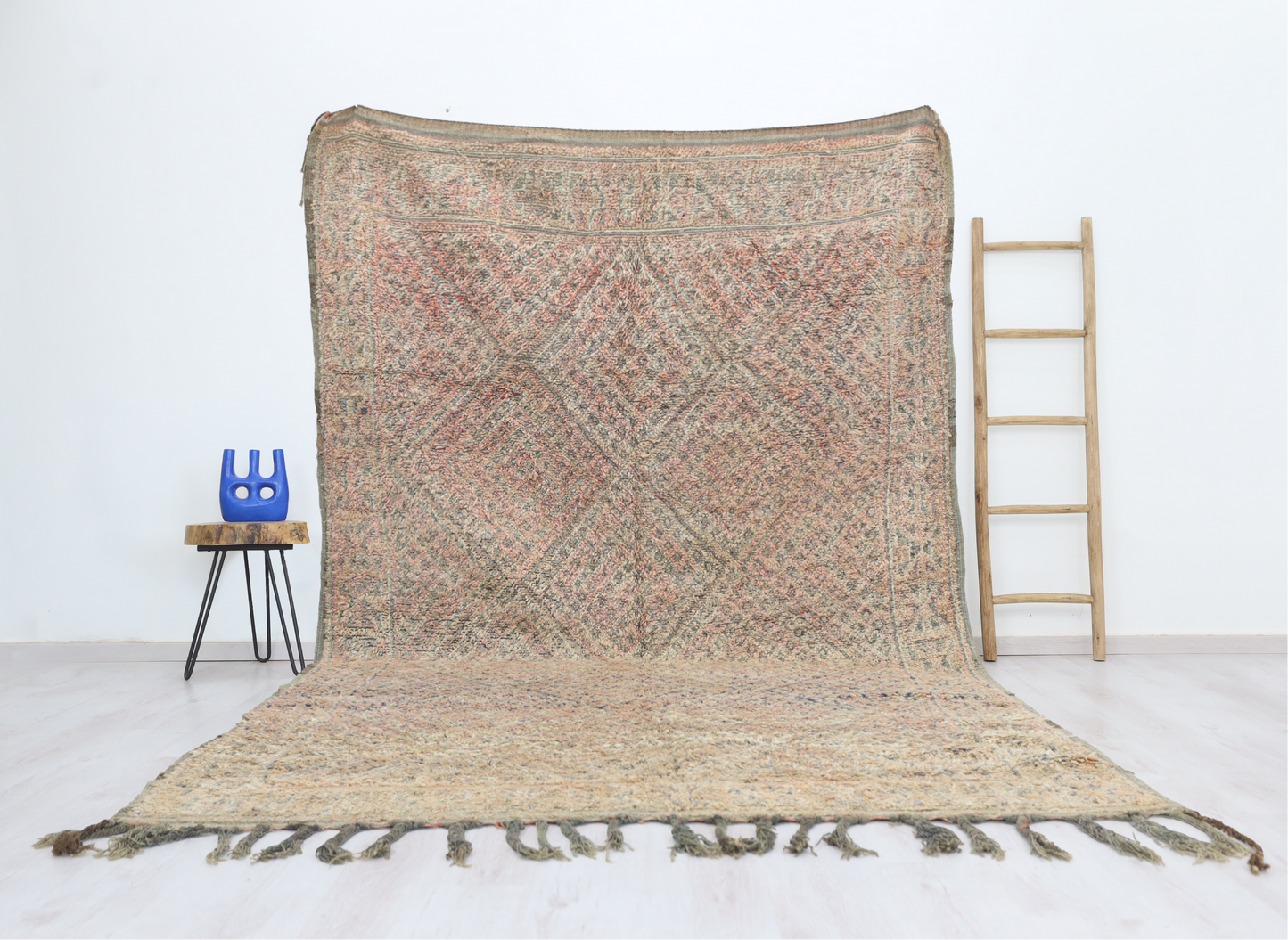 Ilili Vintage Moroccan Rug 6'8" x11'8" - TrendAura