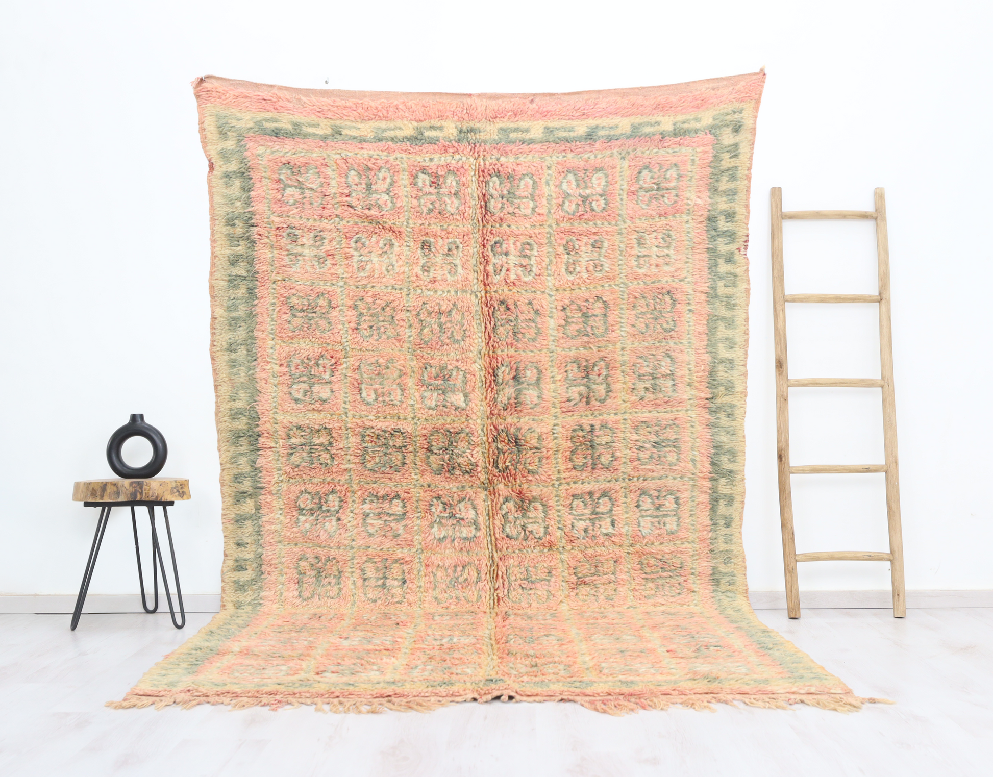 Tafuktit Vintage Moroccan Rug 5'8" x9'6" - TrendAura