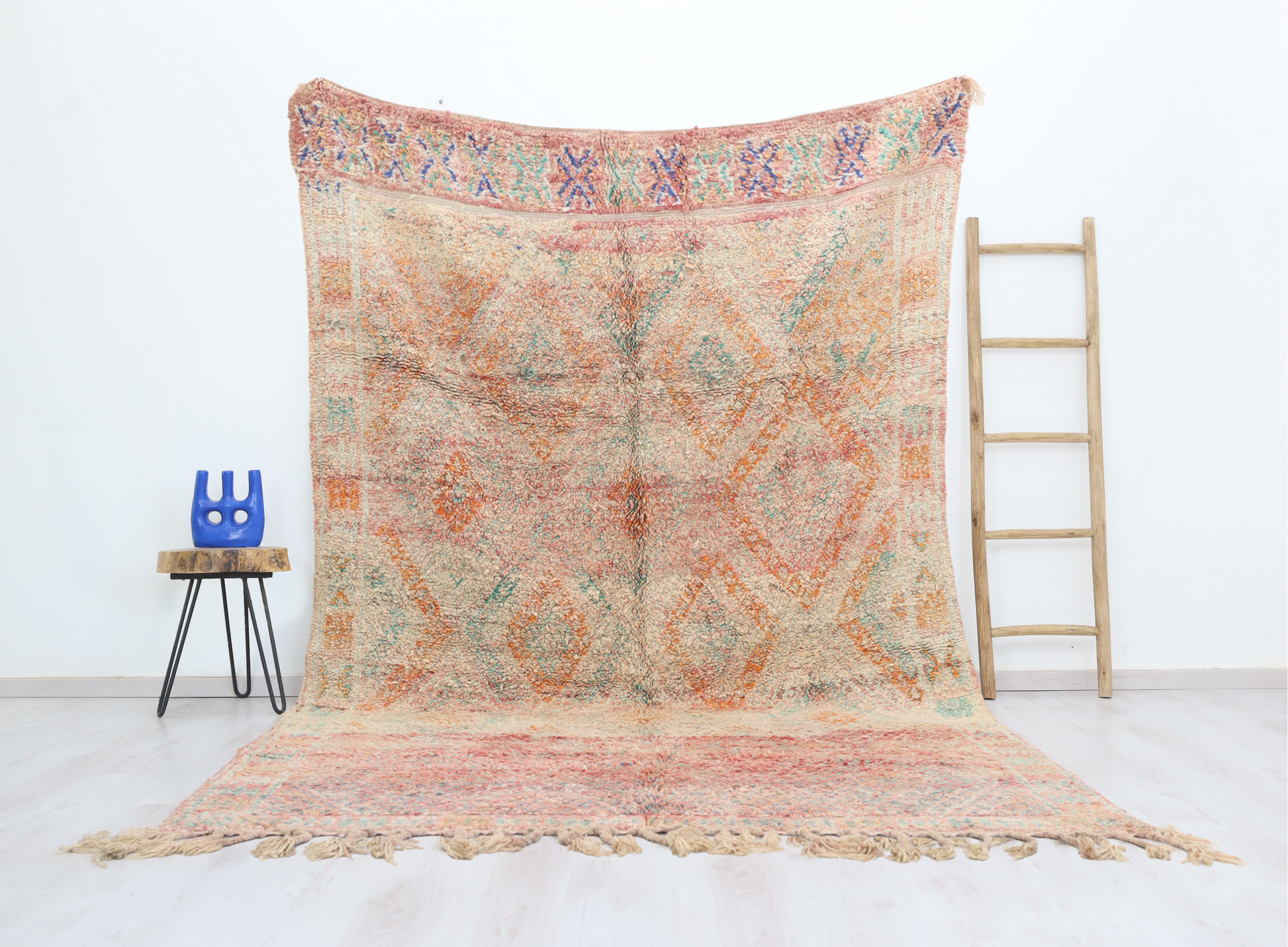Amzagh Vintage Moroccan Rug 6'3" x10'3" - TrendAura