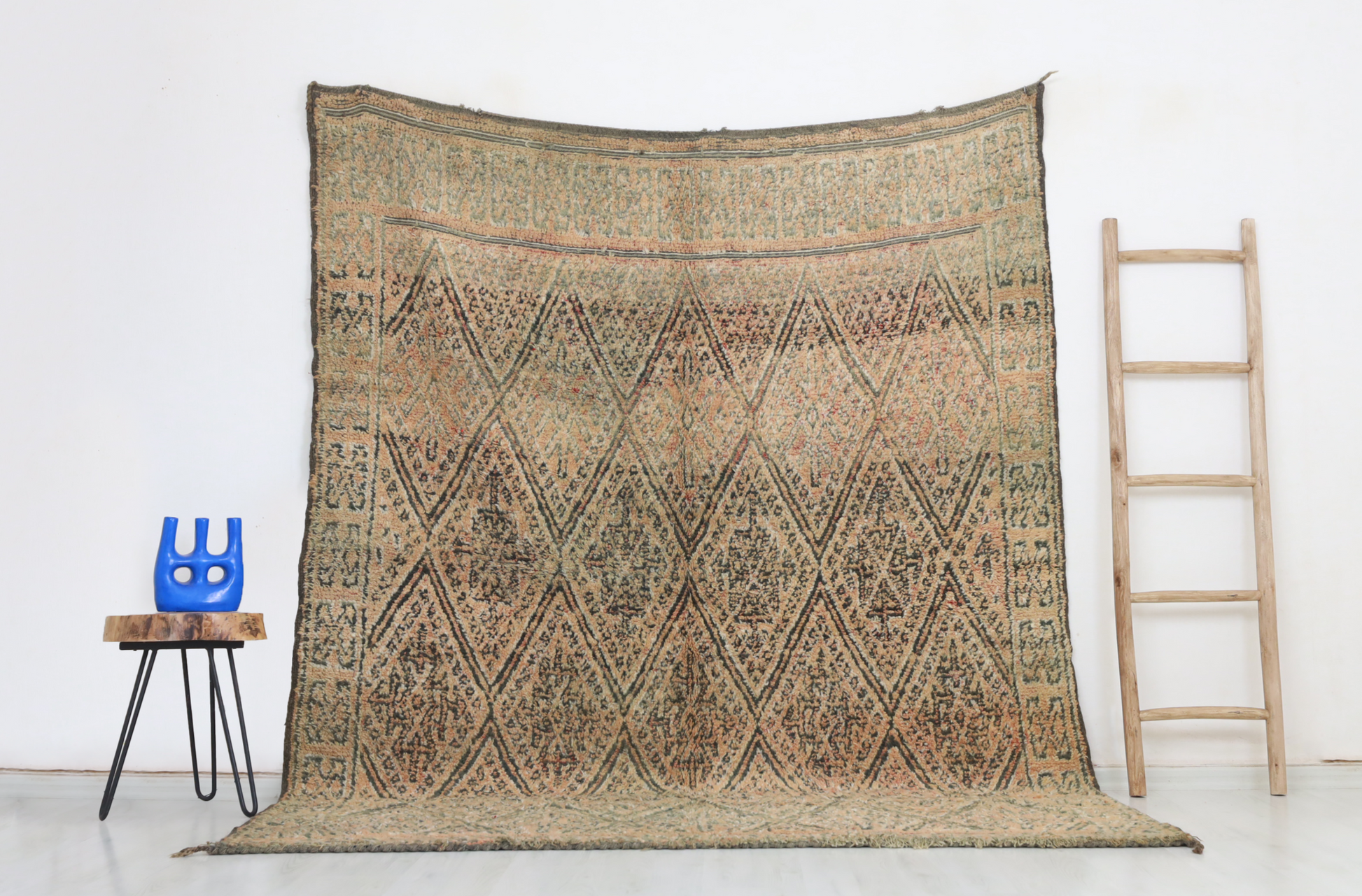 Abarghus Vintage Moroccan Rug  6'8" x8'3" - TrendAura