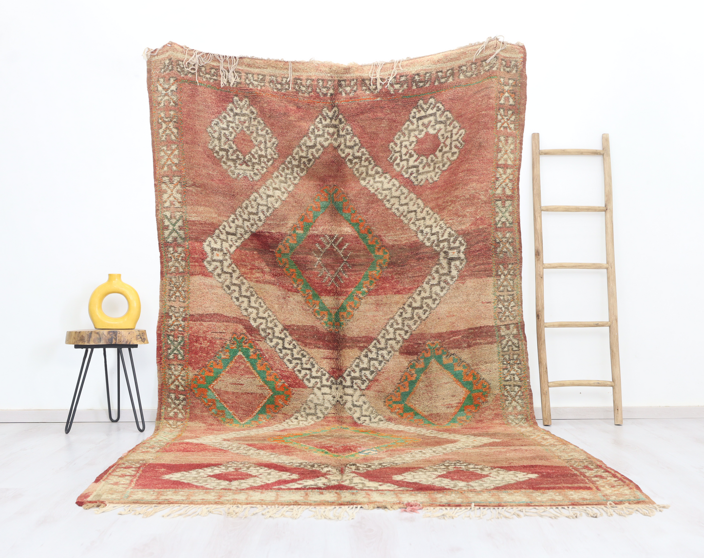 Iligh Vintage Moroccan Rug 5'9" x10'8" - TrendAura