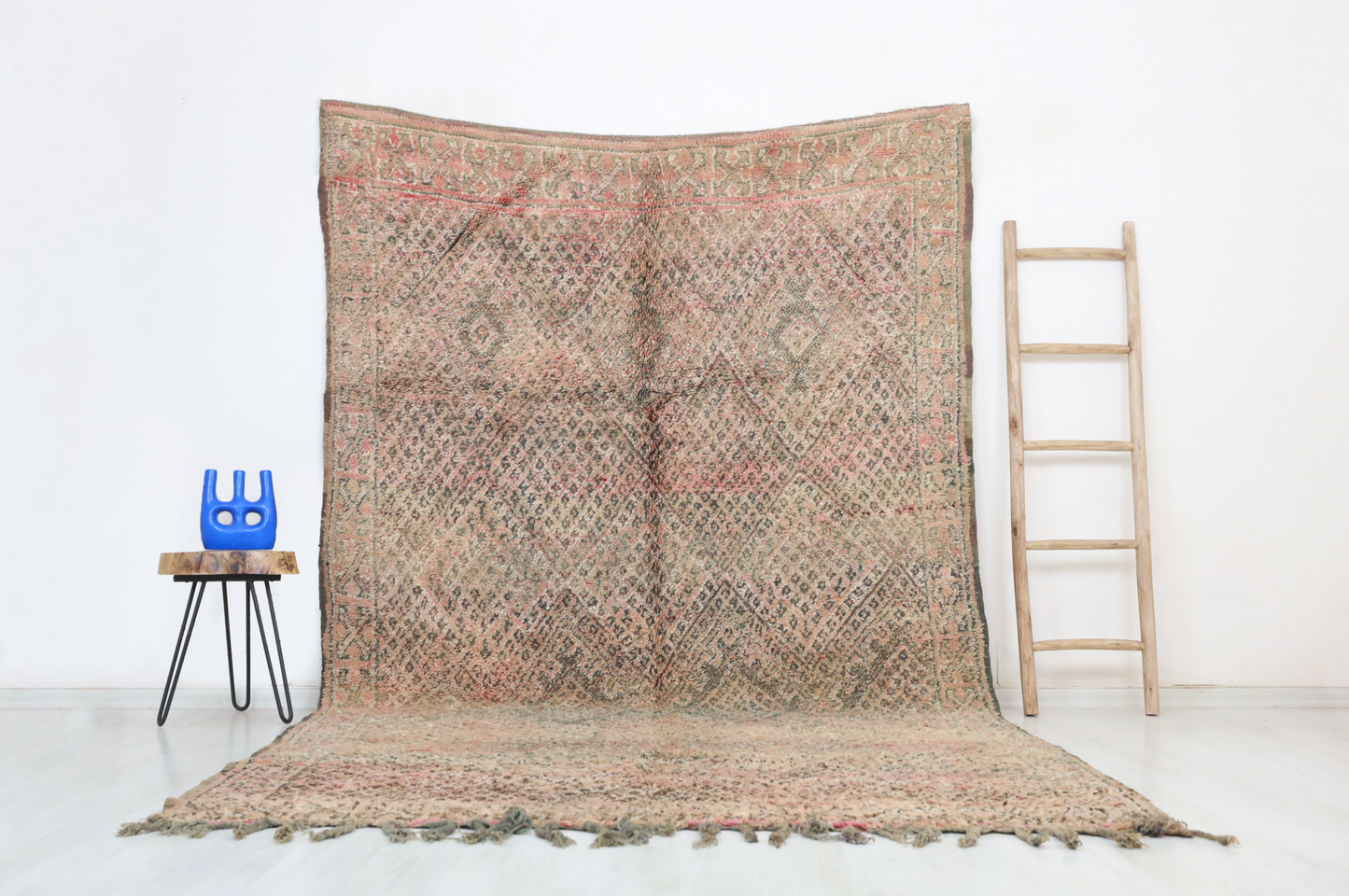 Tifawin Vintage Moroccan Rug  6'5" x11'0" - TrendAura