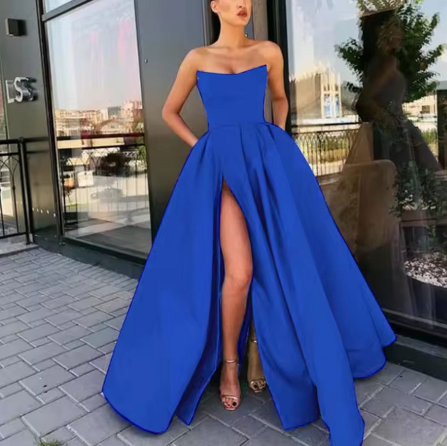 Women's Evening Dress - Strapless A-Line - Floor-Length with High Slit - Elegant Formal Look