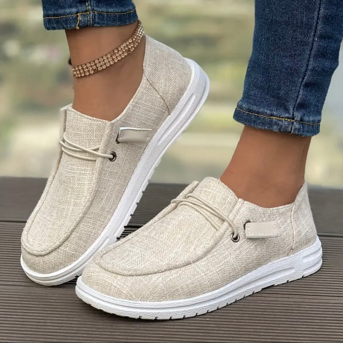 Elegant and comfortable shoes for women