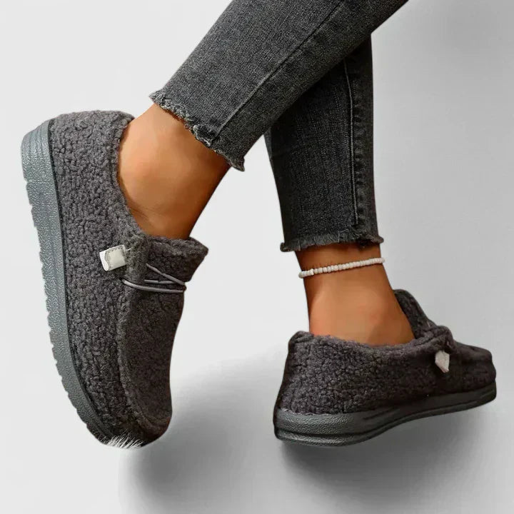 Women's Casual Loafers with Comfortable Fit and Versatile Style