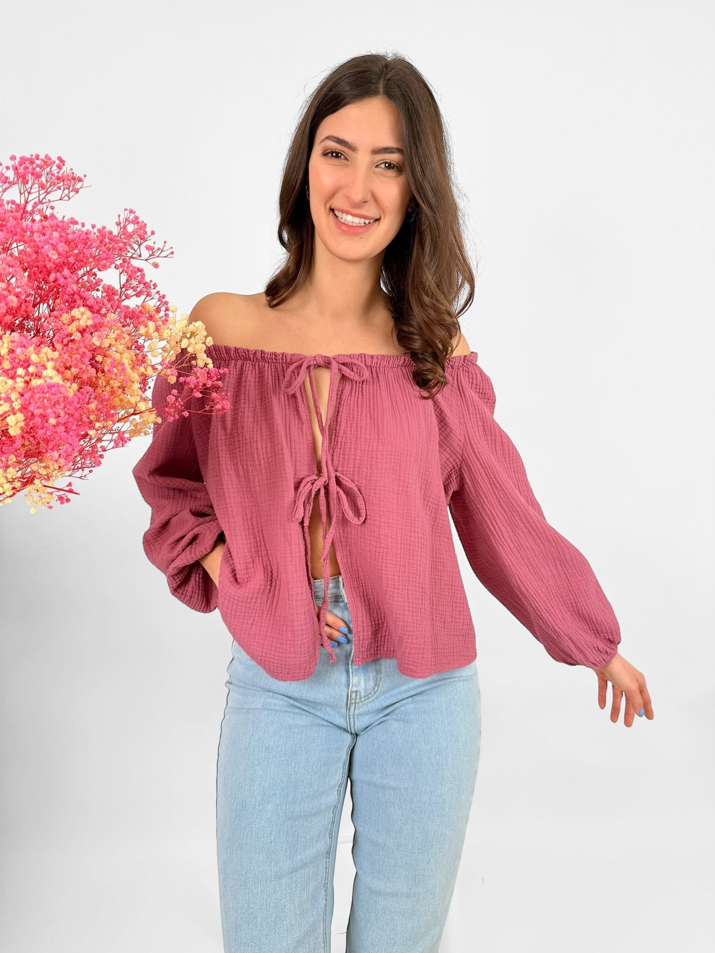 Nienke Muslin Blouse for Women Breathable Lightweight Elegant Top with Delicate Bows