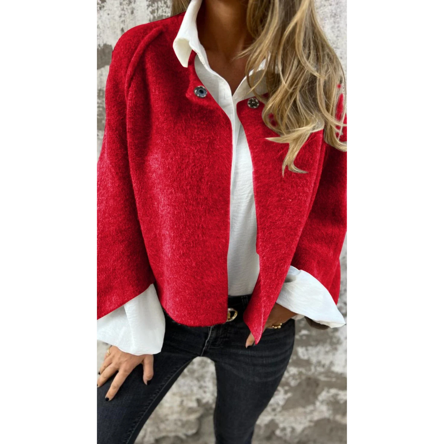 Women's Classic Coat with Tailored Fit and Functional Pockets